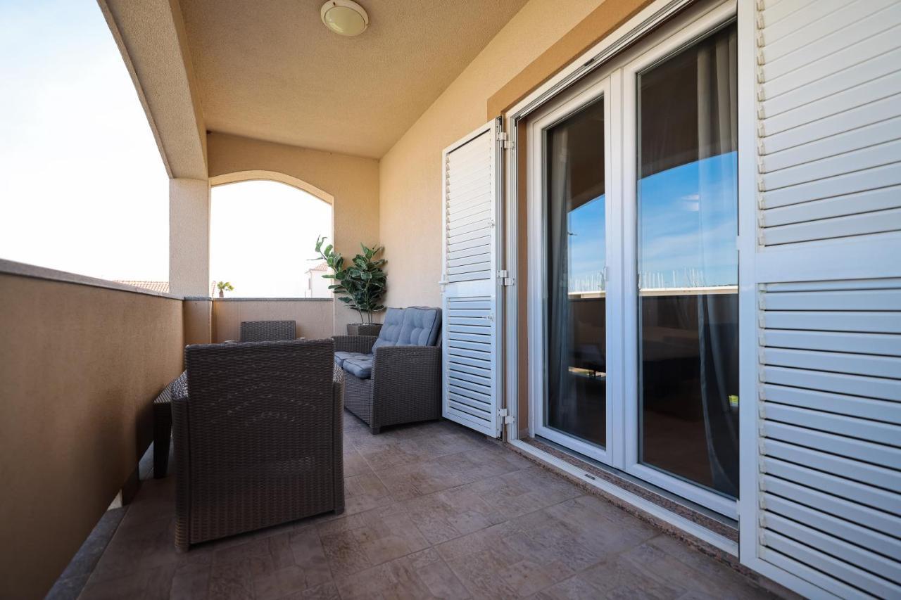 Apartments Skara بيبينيا المظهر الخارجي الصورة