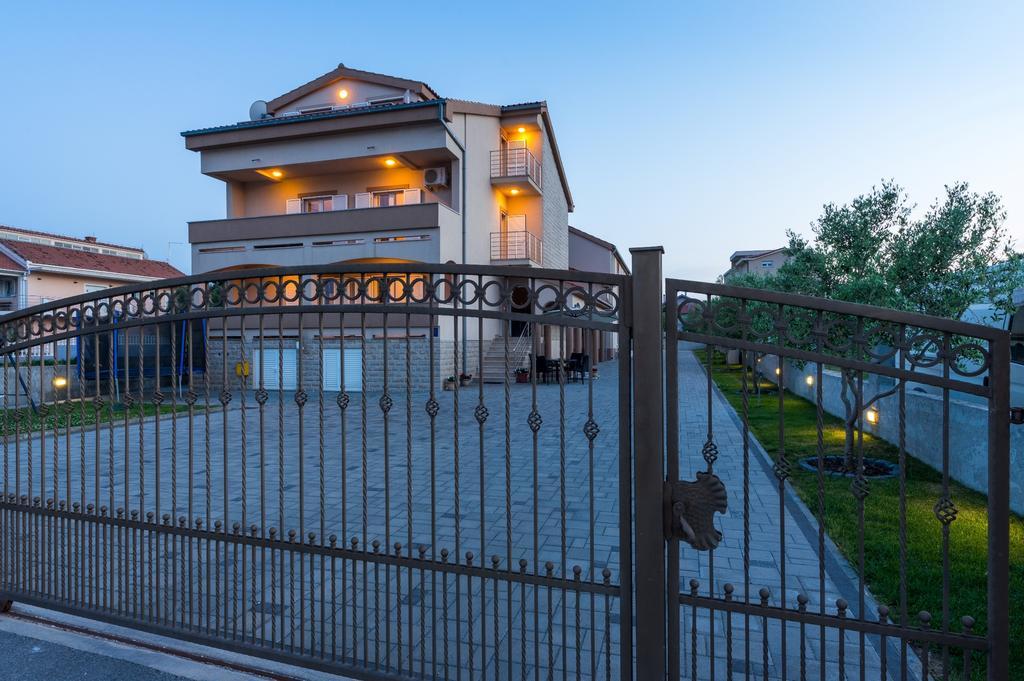 Apartments Skara بيبينيا الغرفة الصورة
