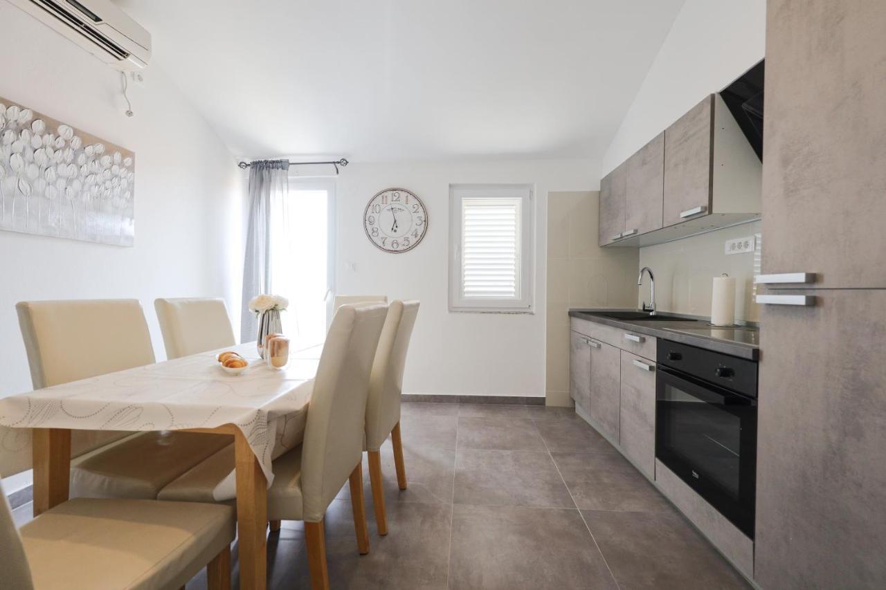 Apartments Skara بيبينيا المظهر الخارجي الصورة